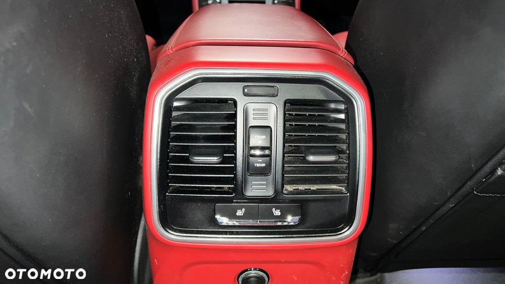 Porsche Macan GTS PDK - 21