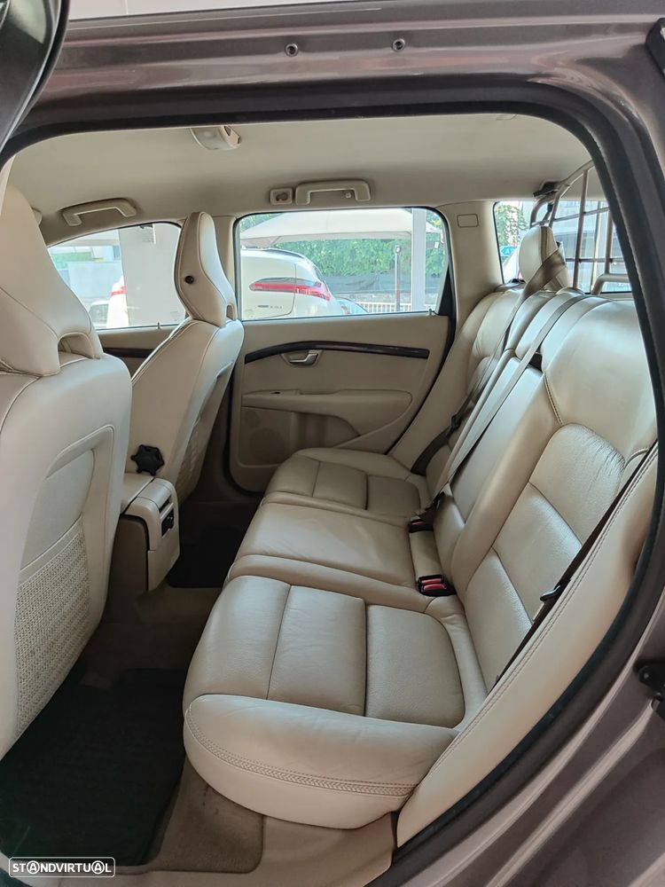 Volvo XC 70 2.4 D Drive Summum - 15