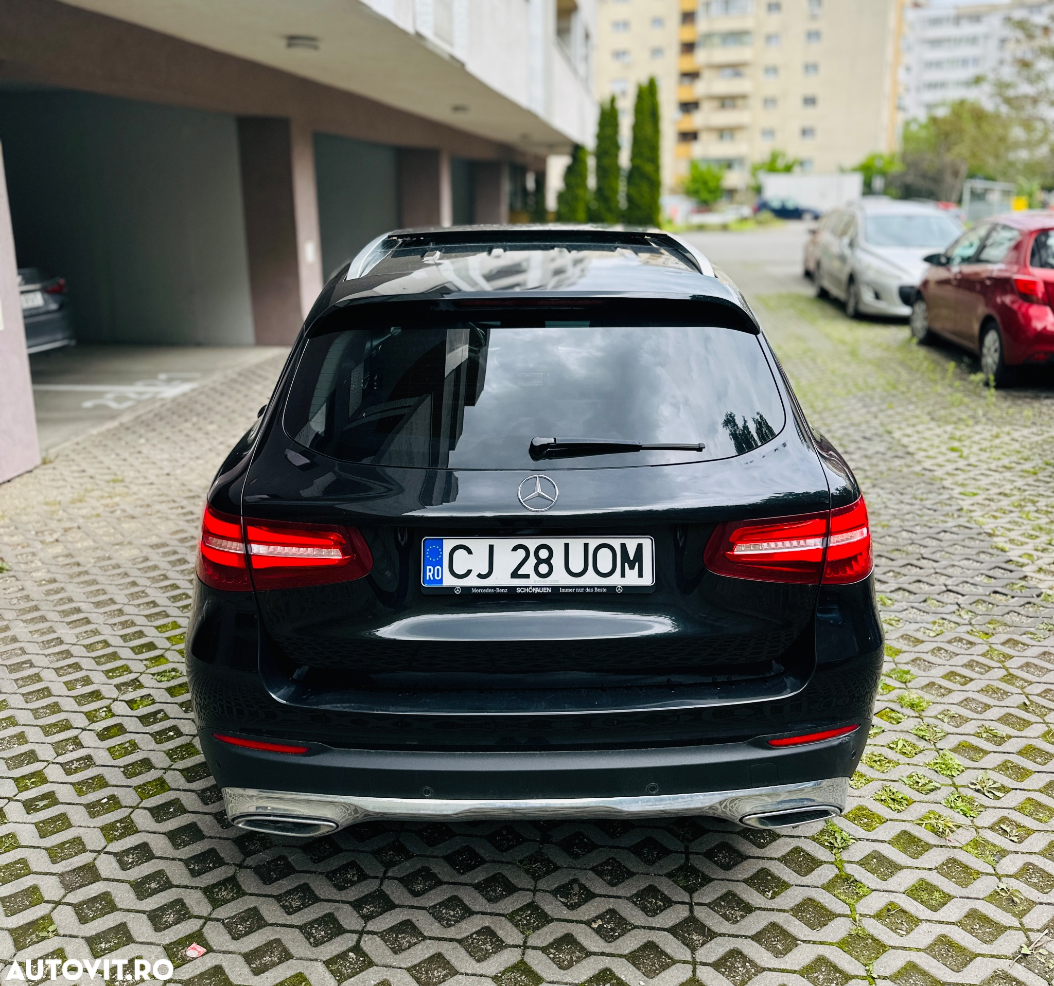 Mercedes-Benz GLC 220 d 4Matic 9G-TRONIC AMG Line - 4