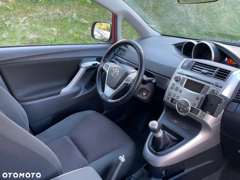 Toyota Verso 1.8 Prestige EU5 7os - 22