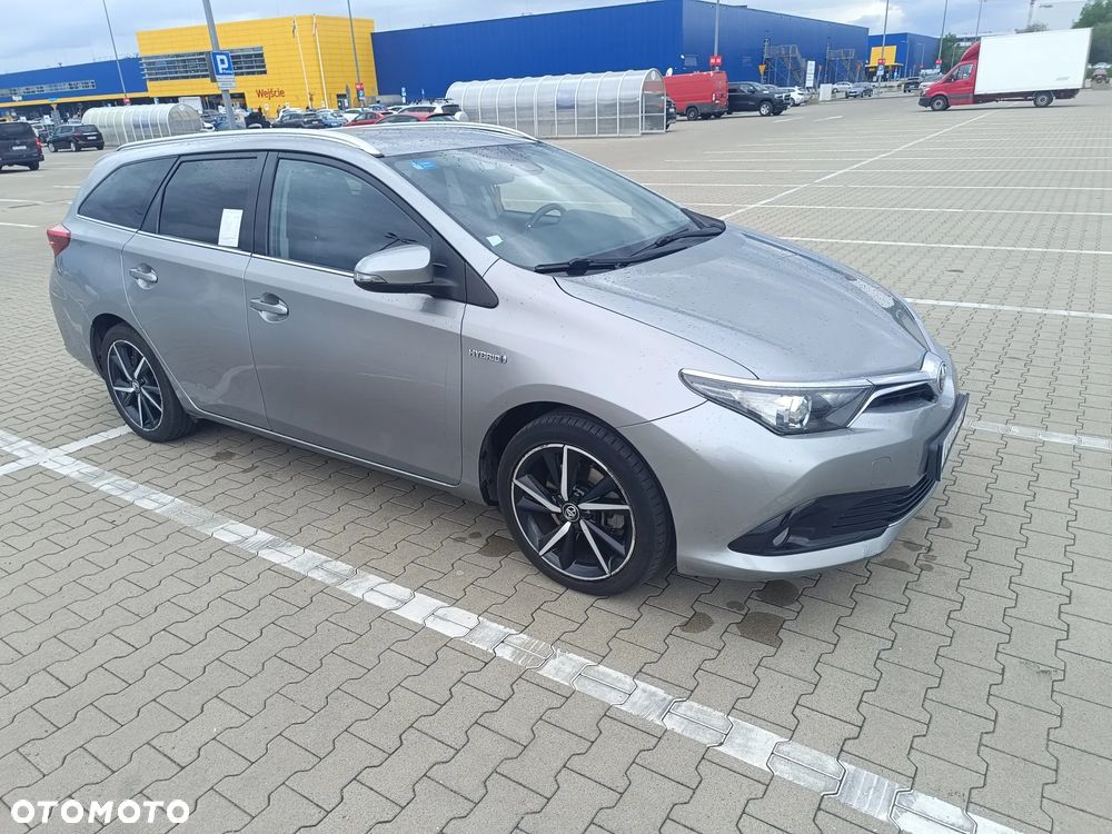 Toyota Auris Hybrid 135 Selection - 1