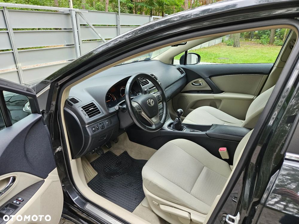 Toyota Avensis 2.0 Sol plus - 5