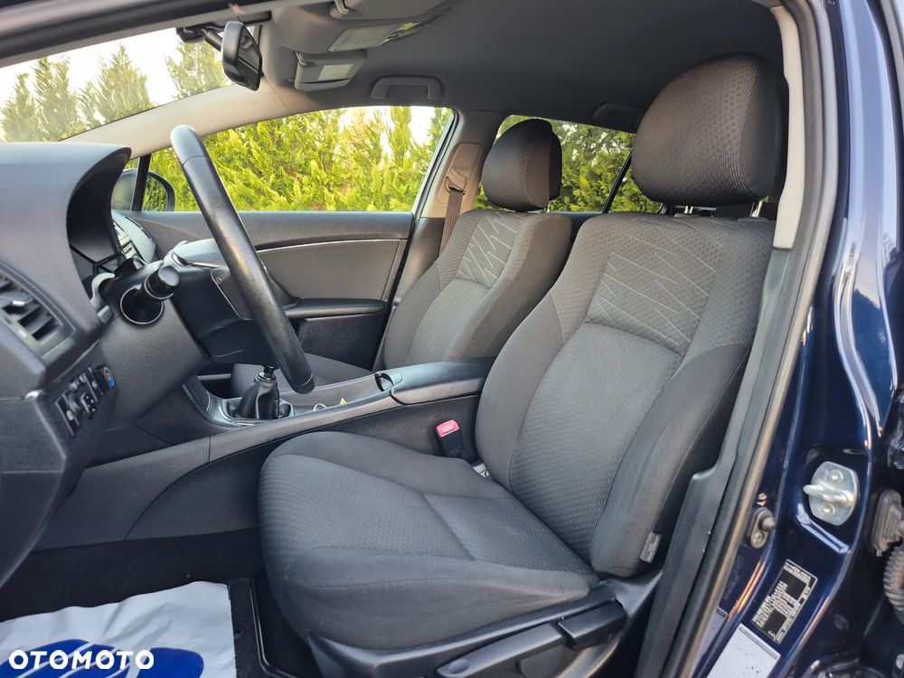 Toyota Avensis 2.0 Prestige NAVI - 23