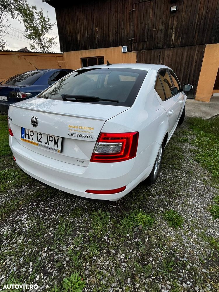 Skoda Octavia 2.0 TDI 4x4 DSG Style - 4