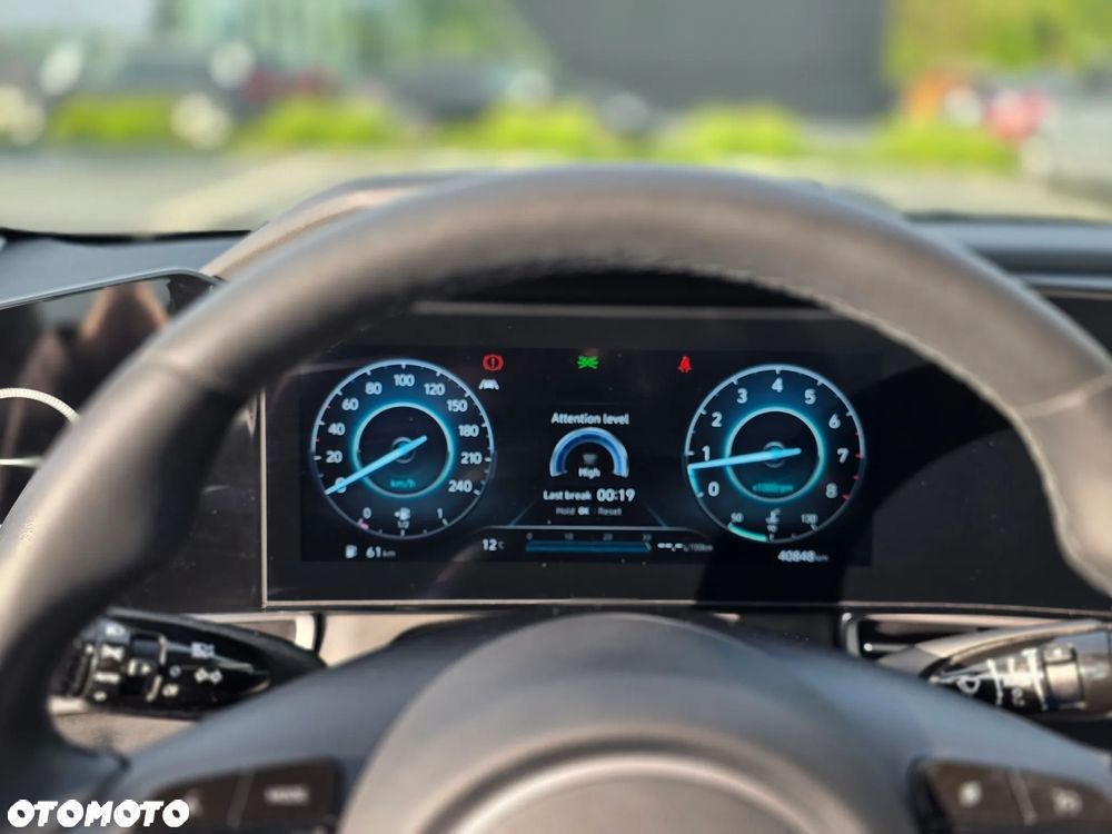 Hyundai Elantra - 24