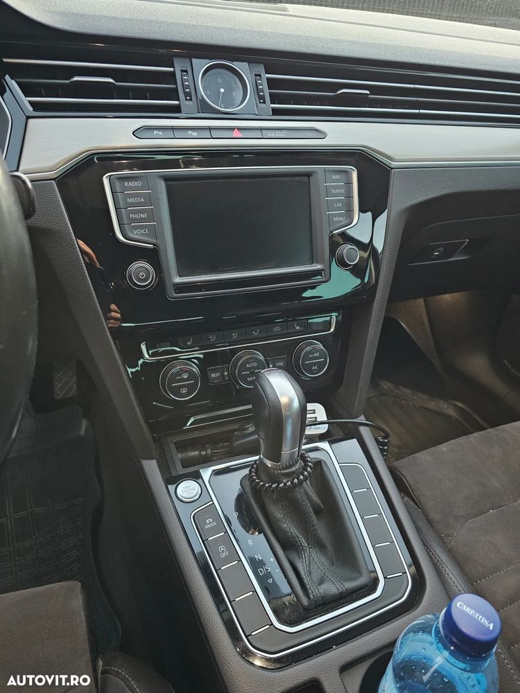 Volkswagen Passat Variant 2.0 TDI DSG Comfortline - 6