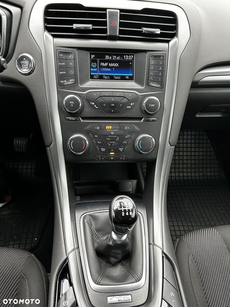 Ford Mondeo 1.5 EcoBoost Ambiente Plus - 11