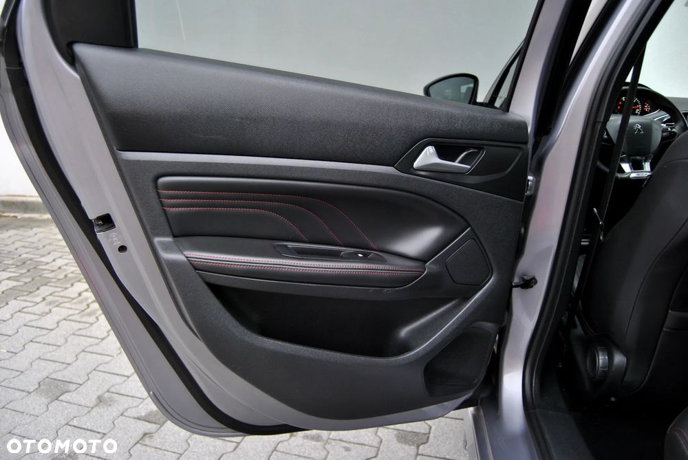 Peugeot 308 - 24