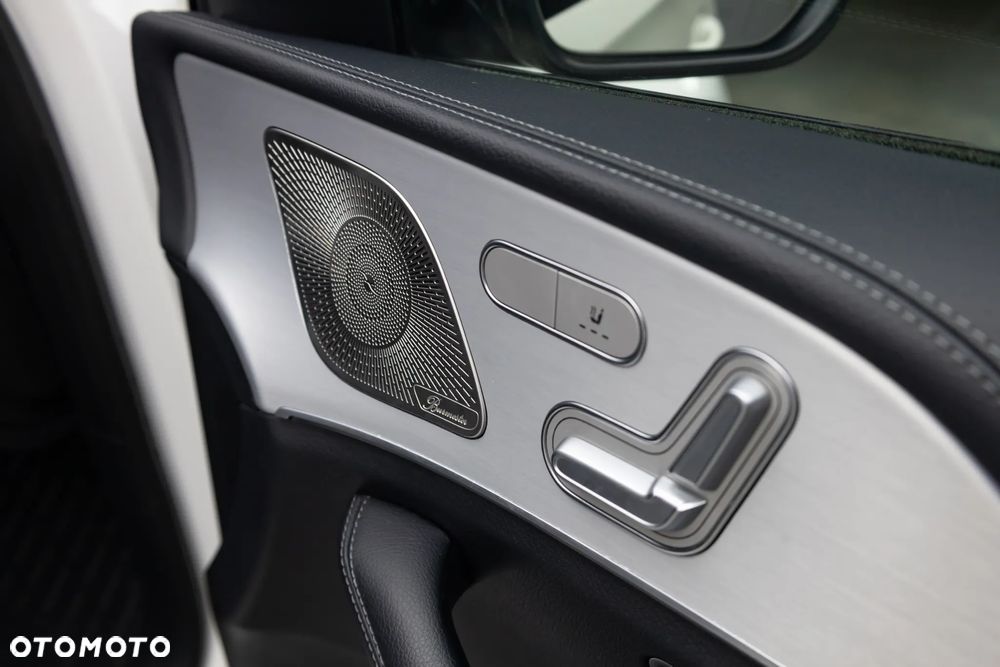 Mercedes-Benz GLE 300 d 4Matic 9G-TRONIC AMG Line - 23