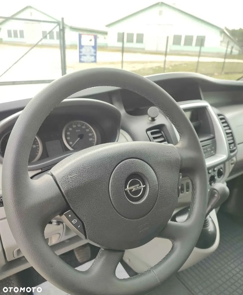Opel Vivaro - 15