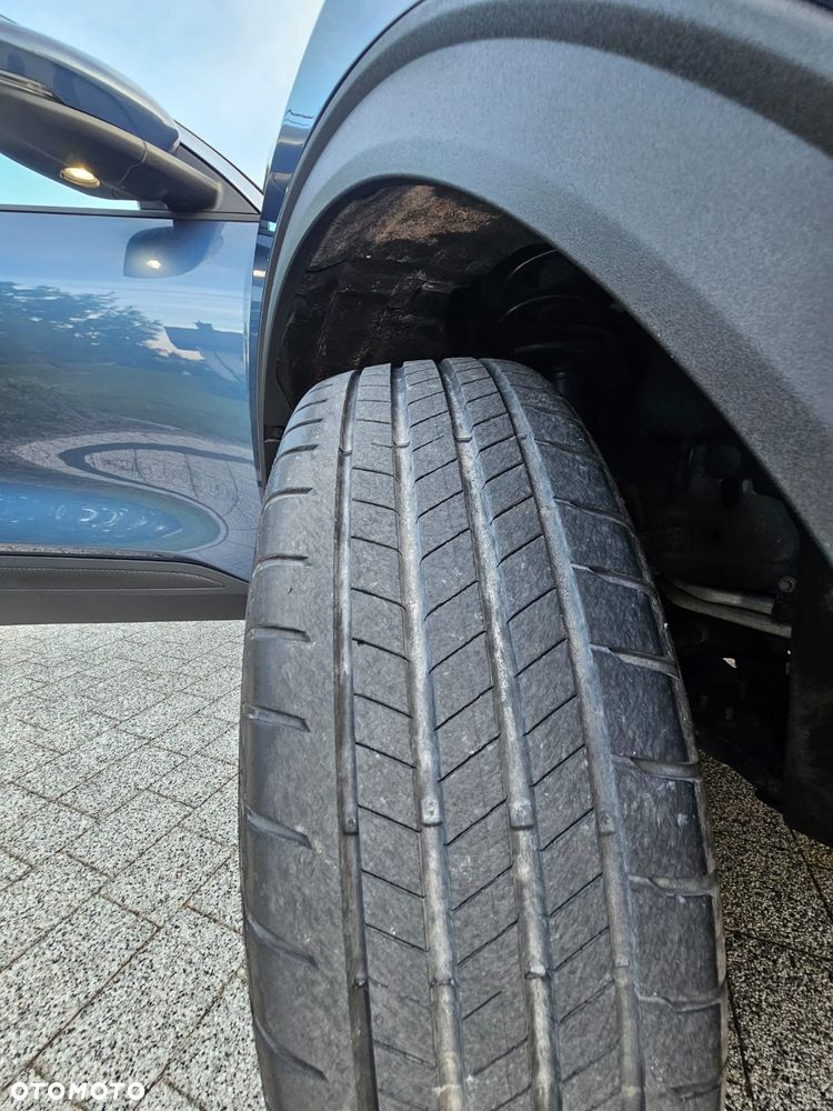 Ford Kuga 2.5 FHEV FWD Titanium X - 11