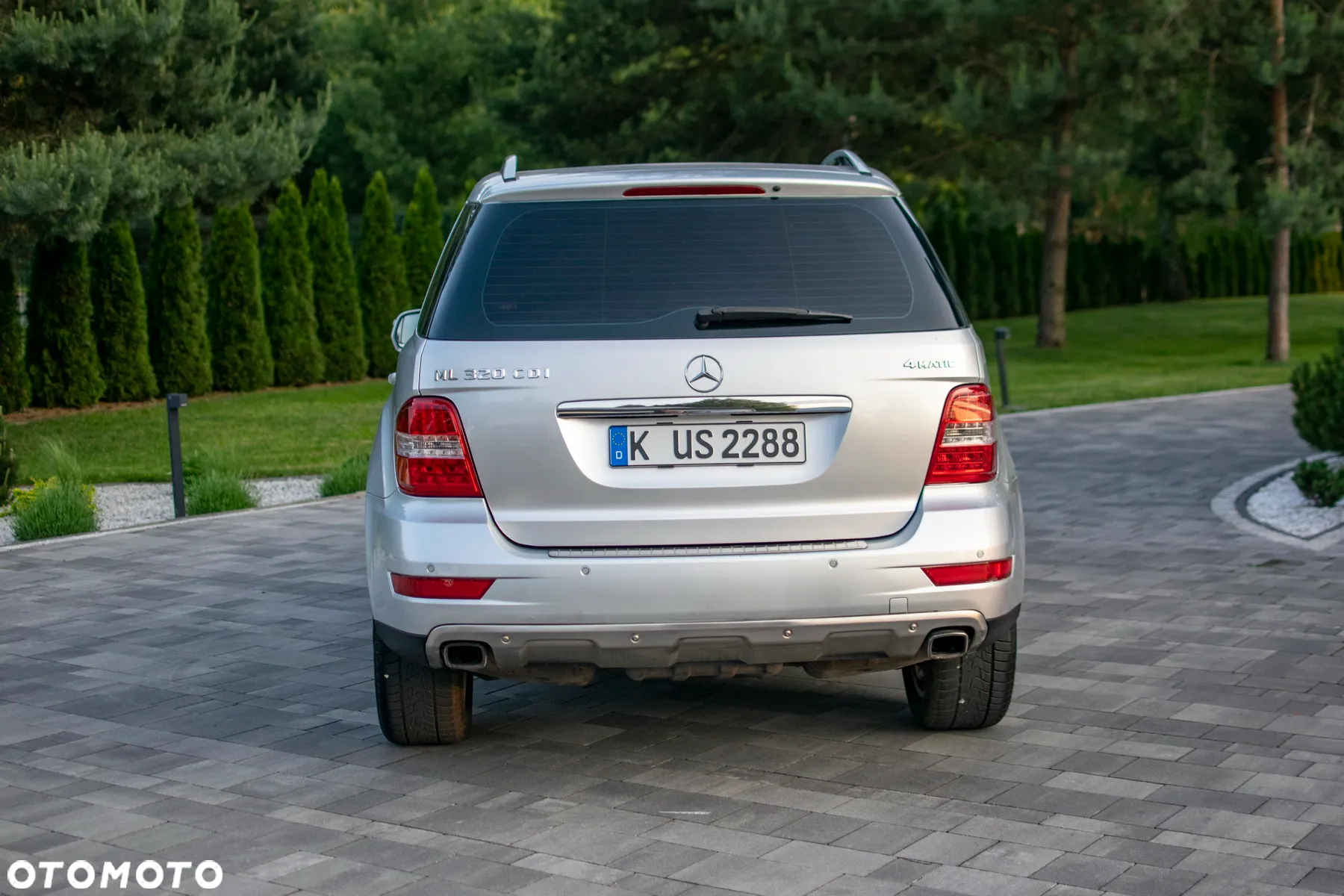 Mercedes-Benz ML - 23