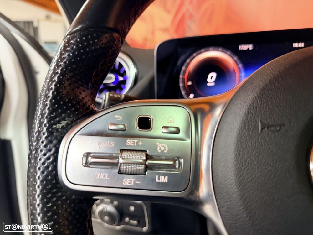 Mercedes-Benz GLA 250 e AMG Line - 16