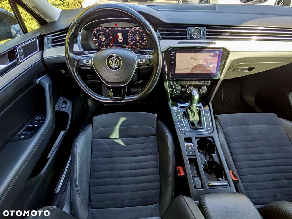 Volkswagen Passat 2.0 TDI SCR Highline DSG - 3