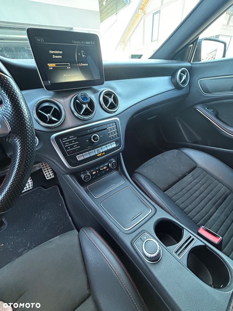 Mercedes-Benz CLA 200 7G-DCT - 9