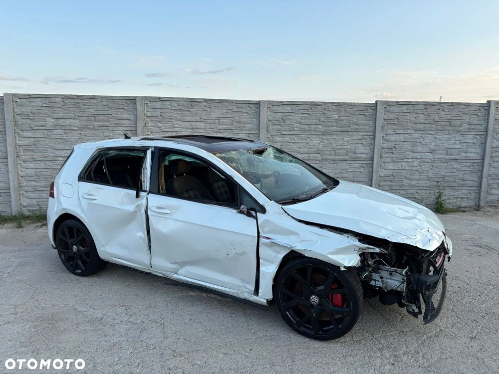 Volkswagen Golf GTI (BlueMotion Technology) DSG - 6
