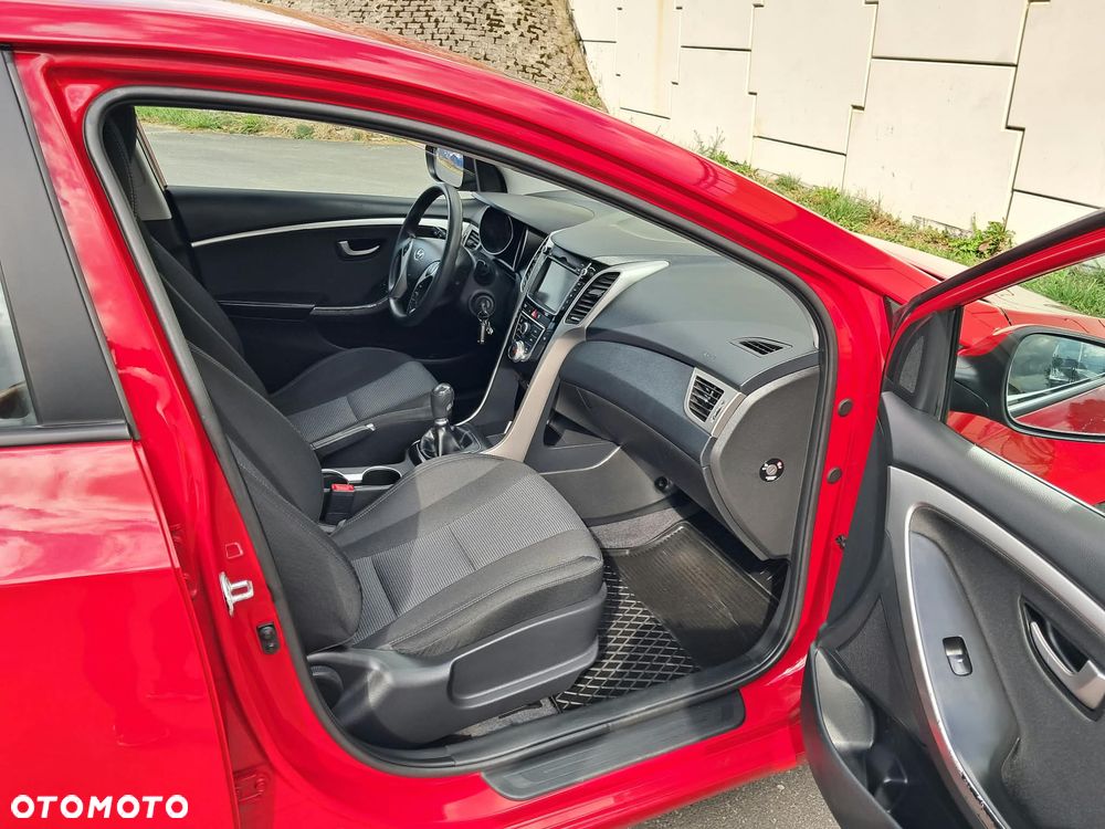 Hyundai i30 1.4 Premium - 13