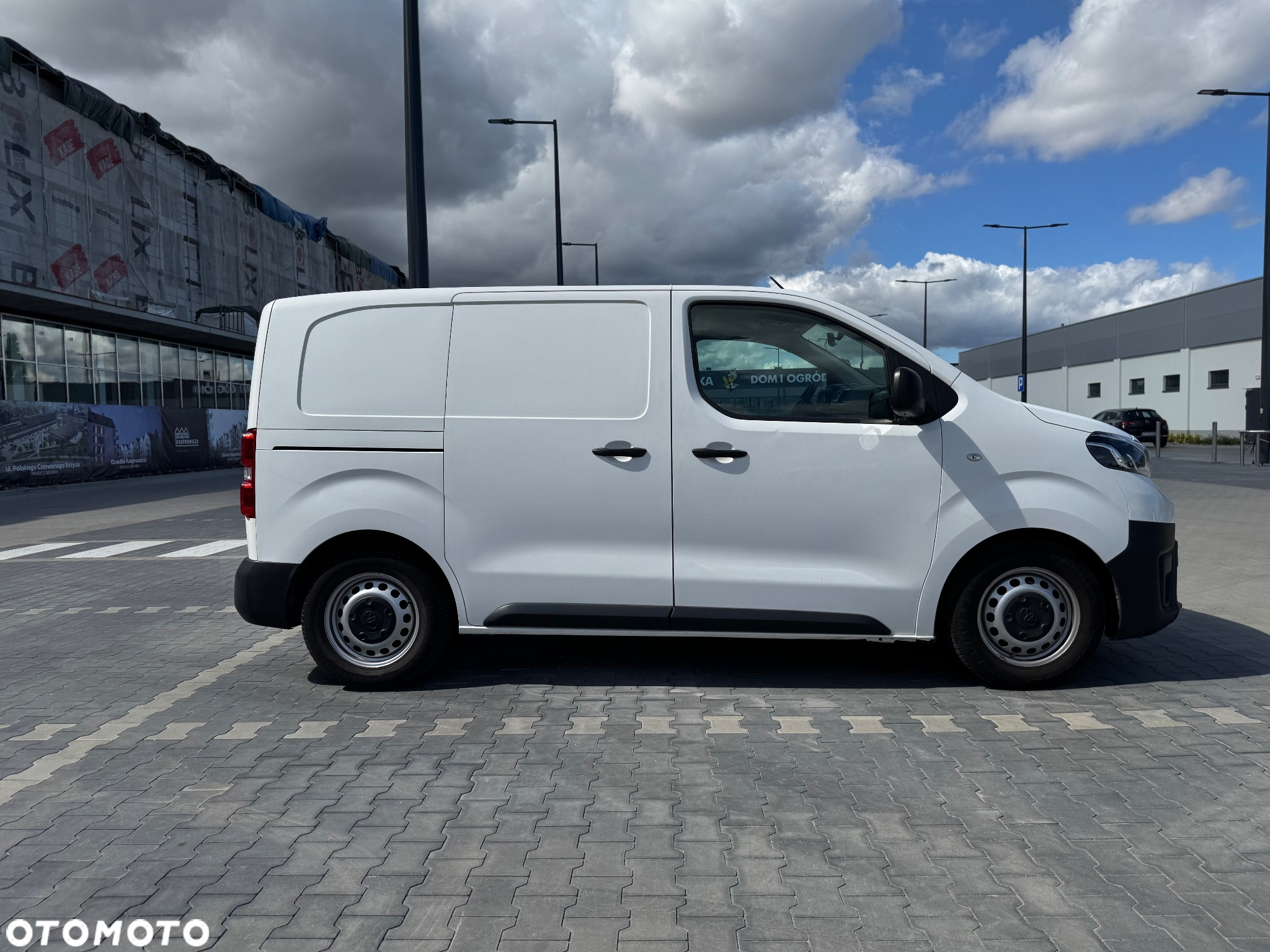 Toyota ProAce Kombi 1.6 D-4D Medium 2,7t - 8