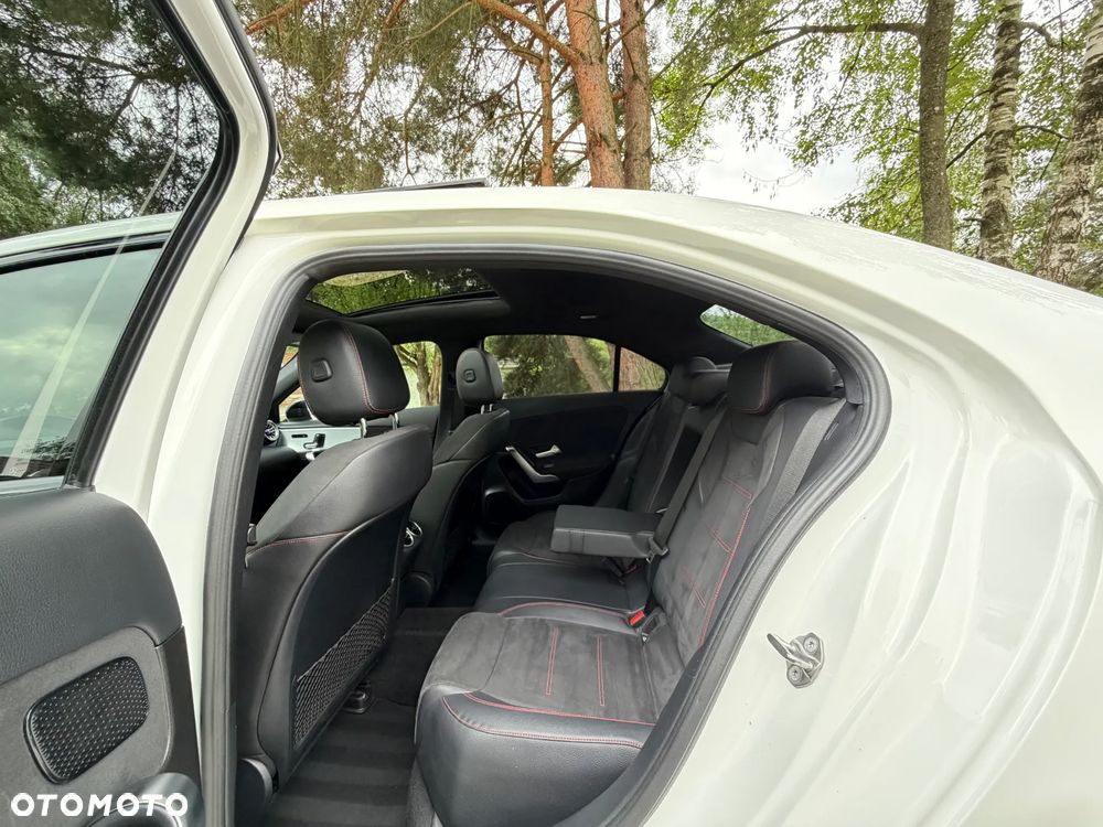Mercedes-Benz Klasa A 200 AMG Line 7G-DCT - 24