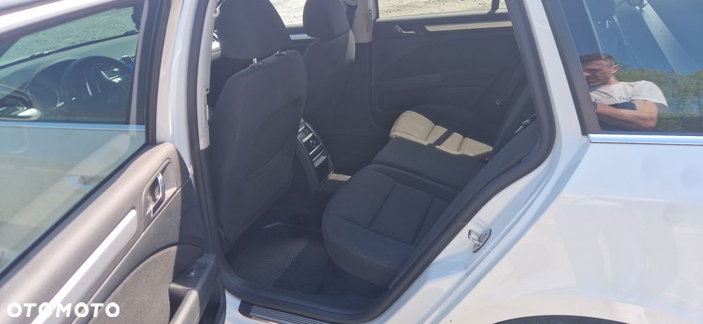 Skoda Superb 2.0 TDI Comfort DSG - 7