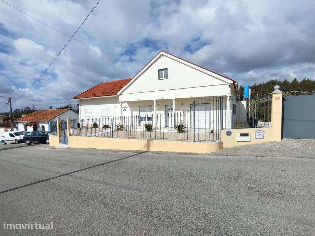 Moradia M3+1 na Bidoeira de Baixo, Leiria, em excelente estado de c... - Grande imagem: 3/20