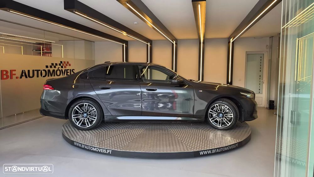 BMW i5 eDrive40 Pack Desportivo M Pro - 8