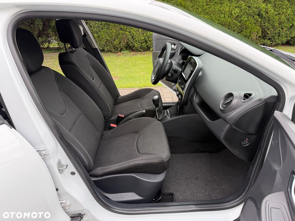 Renault Clio 1.2 16V 75 Limited - 30