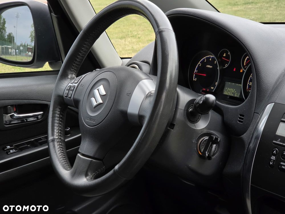 Suzuki SX4 1.6 VVT 4x2 City+ - 17
