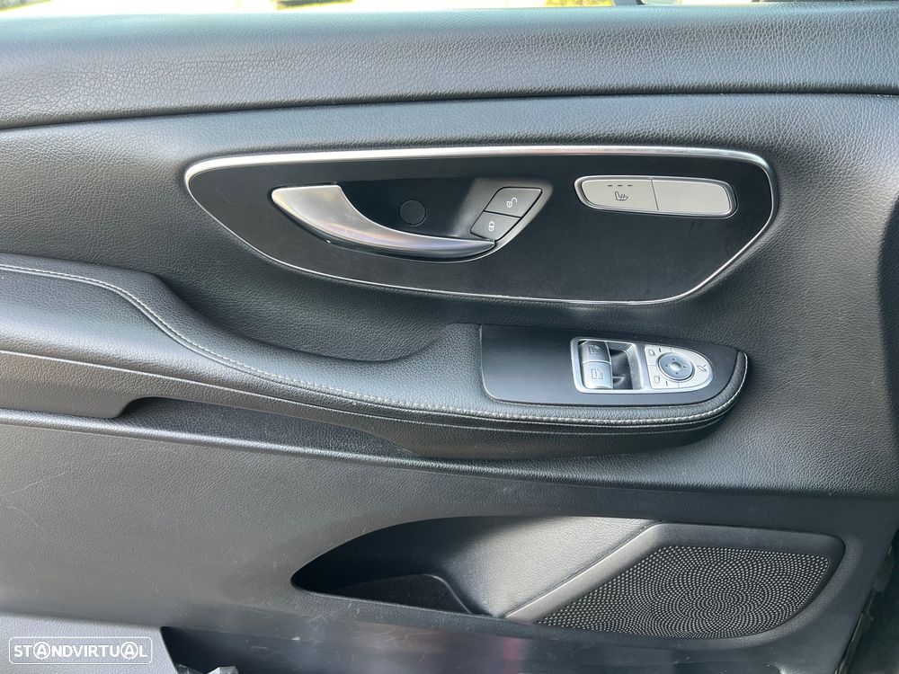 Mercedes-Benz V 220 - 13