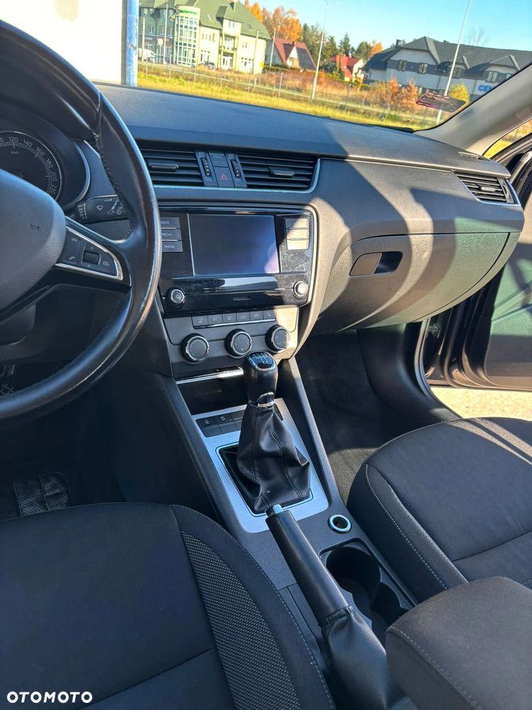 Skoda Octavia 1.6 TDI Ambition - 15