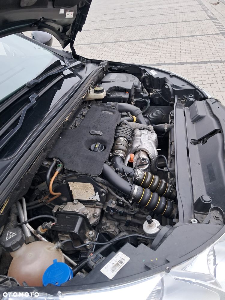 Citroën C4 HDi 110 Attraction - 11