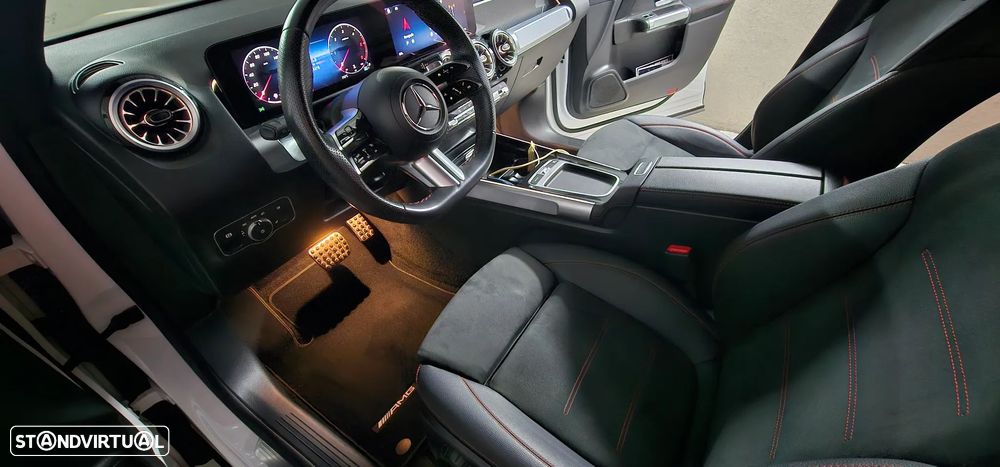 Mercedes-Benz GLB 200 d AMG Line - 24