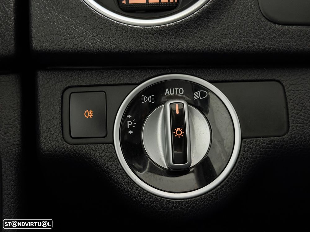 Mercedes-Benz C 220 Station CDI DPF BlueEFFICIENCY Avantgarde Edition - 30