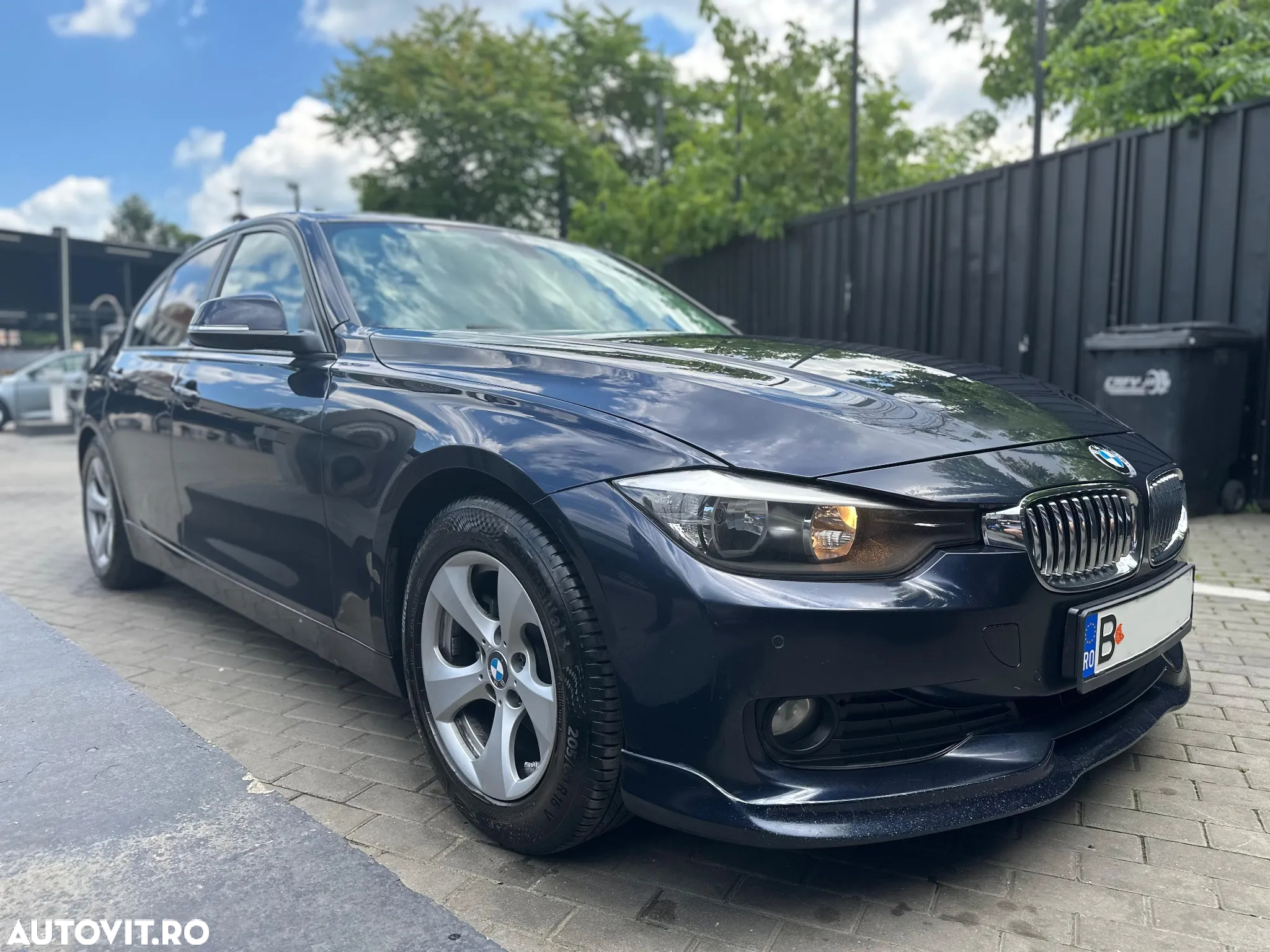 BMW Seria 3 320d - 3