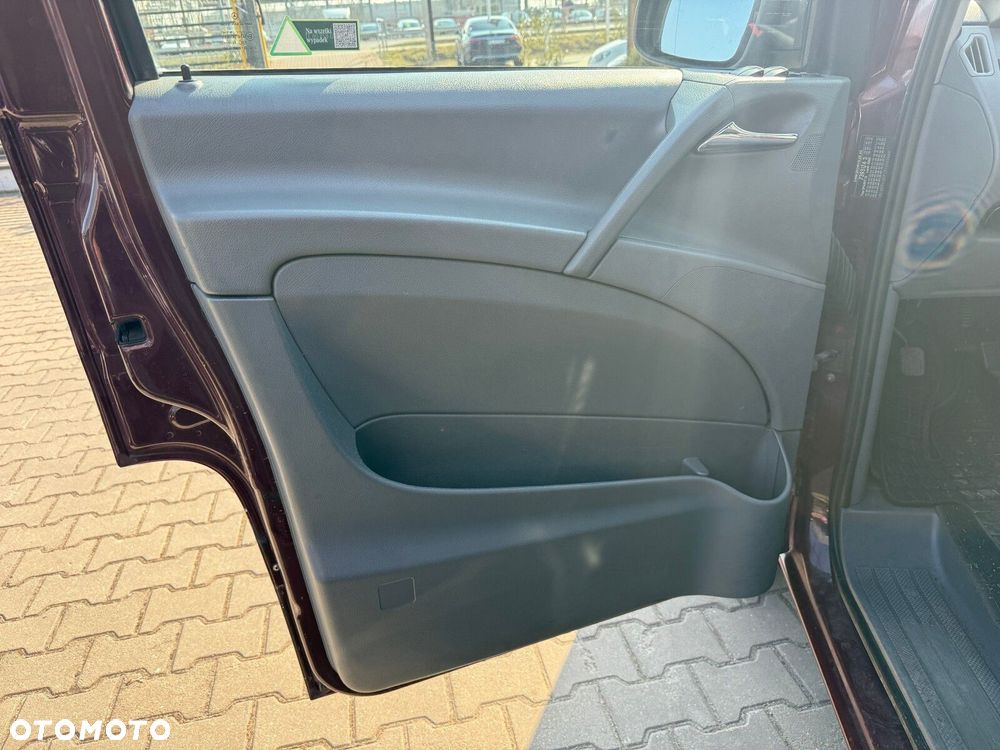 Mercedes-Benz Viano - 17