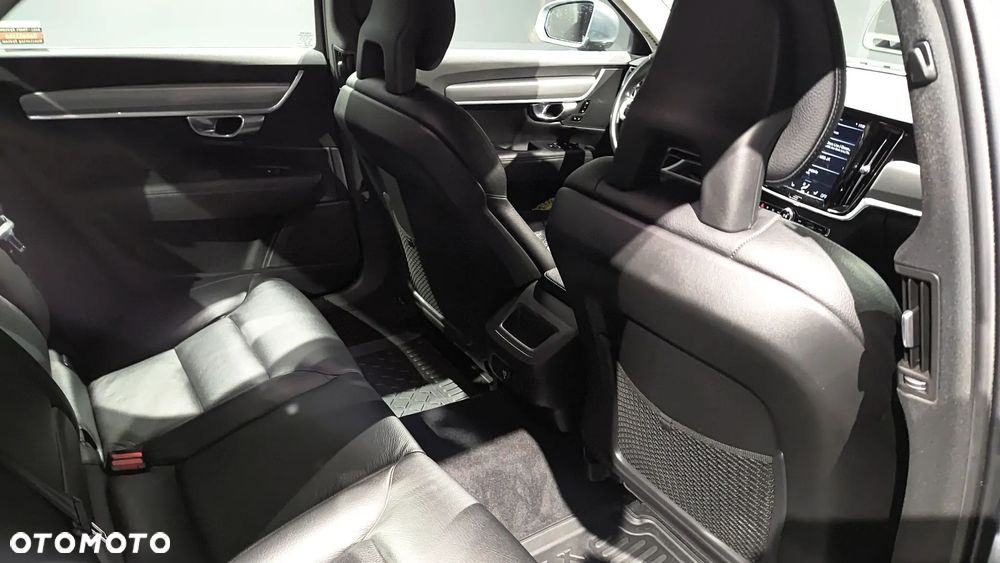 Volvo S90 D4 Momentum - 13