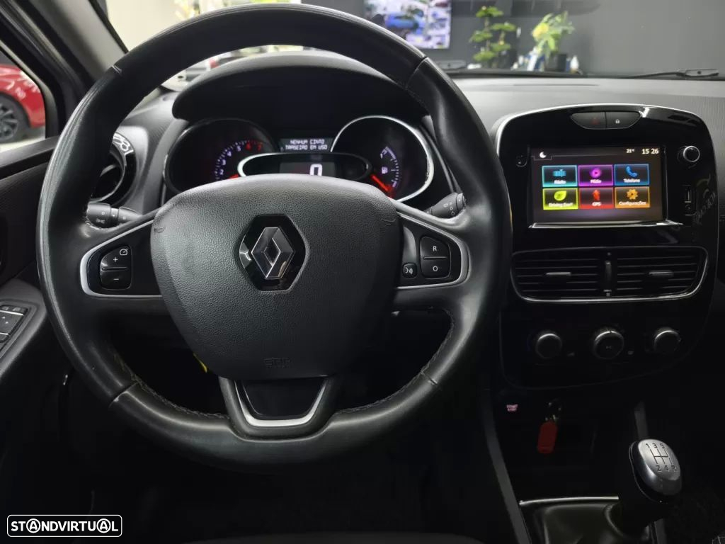 Renault Clio Sport Tourer TCe 90 Limited - 23