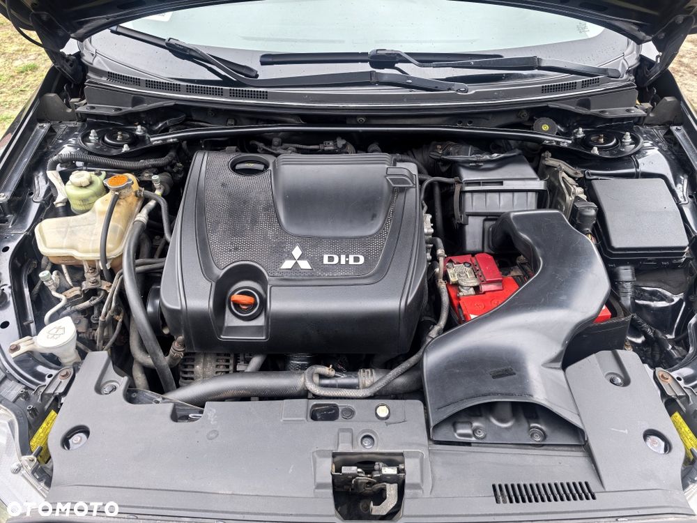 Mitsubishi Lancer - 8