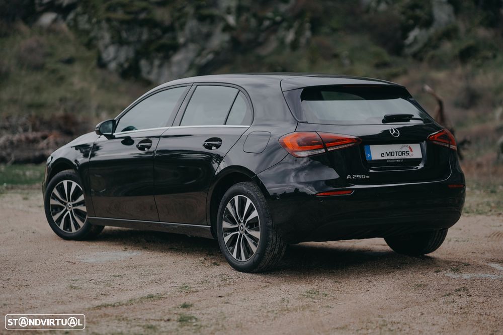 Mercedes-Benz A 250 e Style Plus - 14