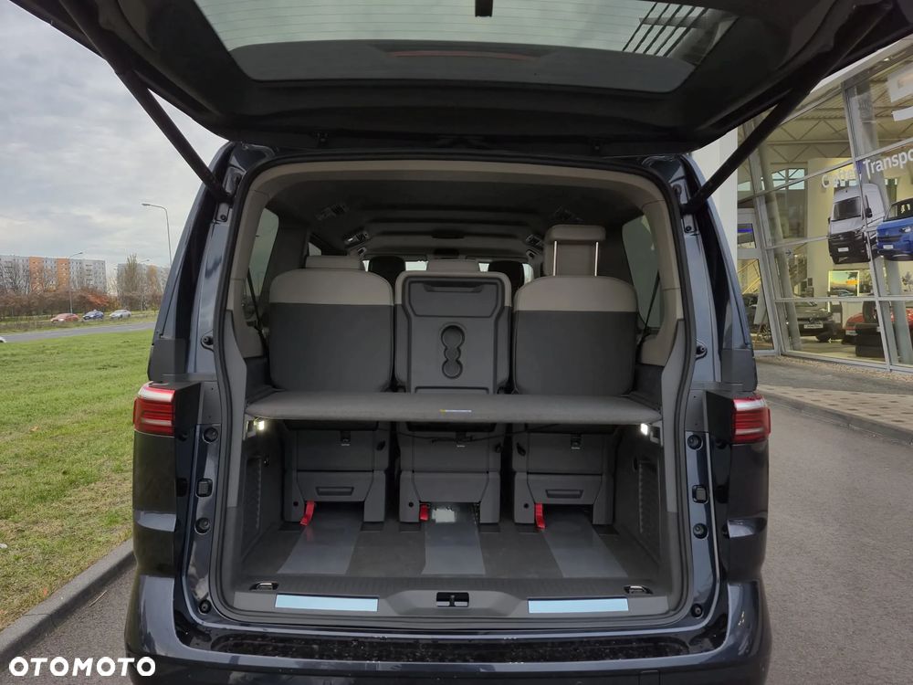 Volkswagen Multivan - 8