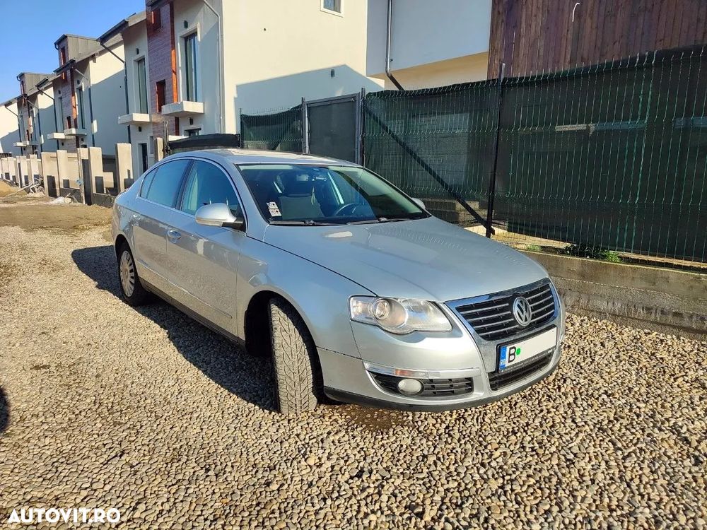 Volkswagen Passat 2.0TDI Highline DPF DSG - 2