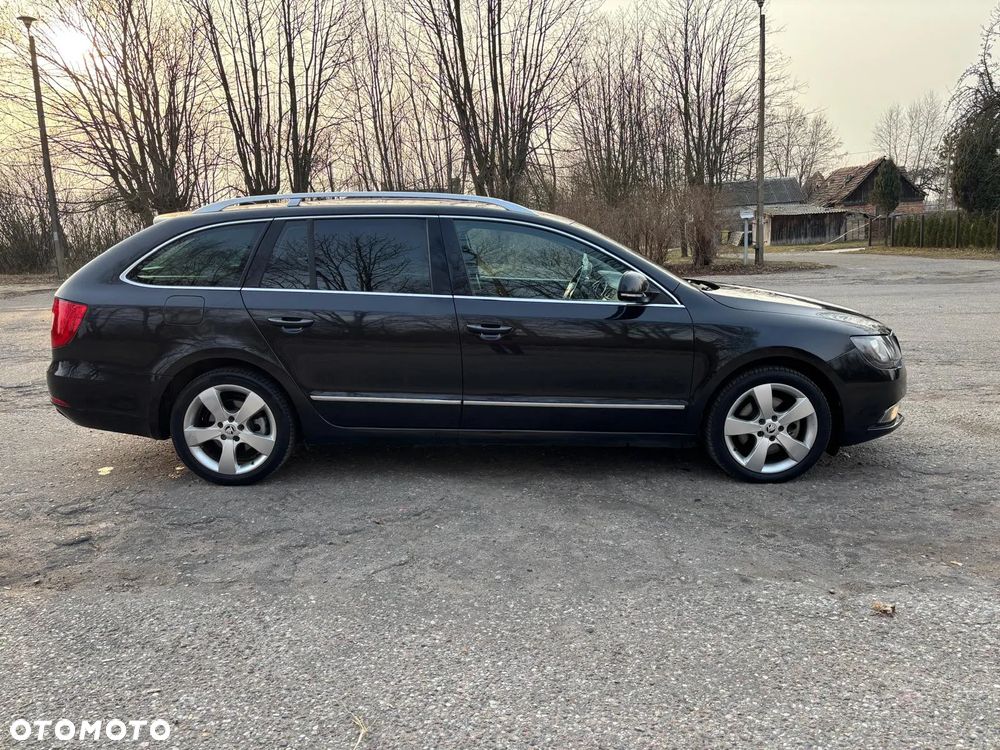 Skoda Superb 2.0 TDI Platinum - 11