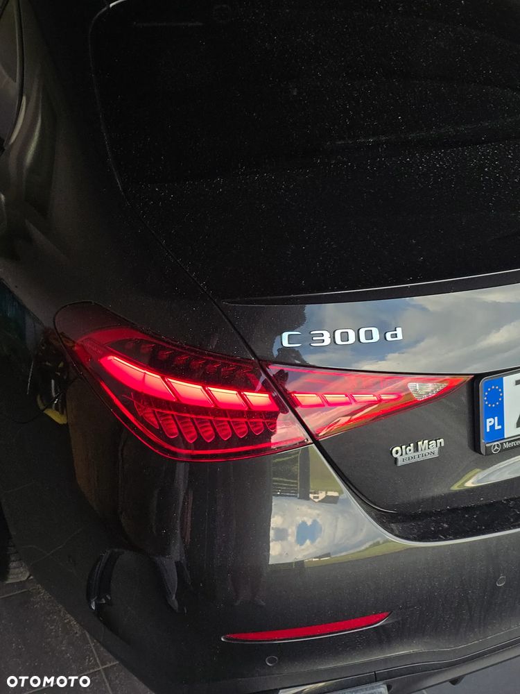 Mercedes-Benz Klasa C 300 d mHEV AMG - 14