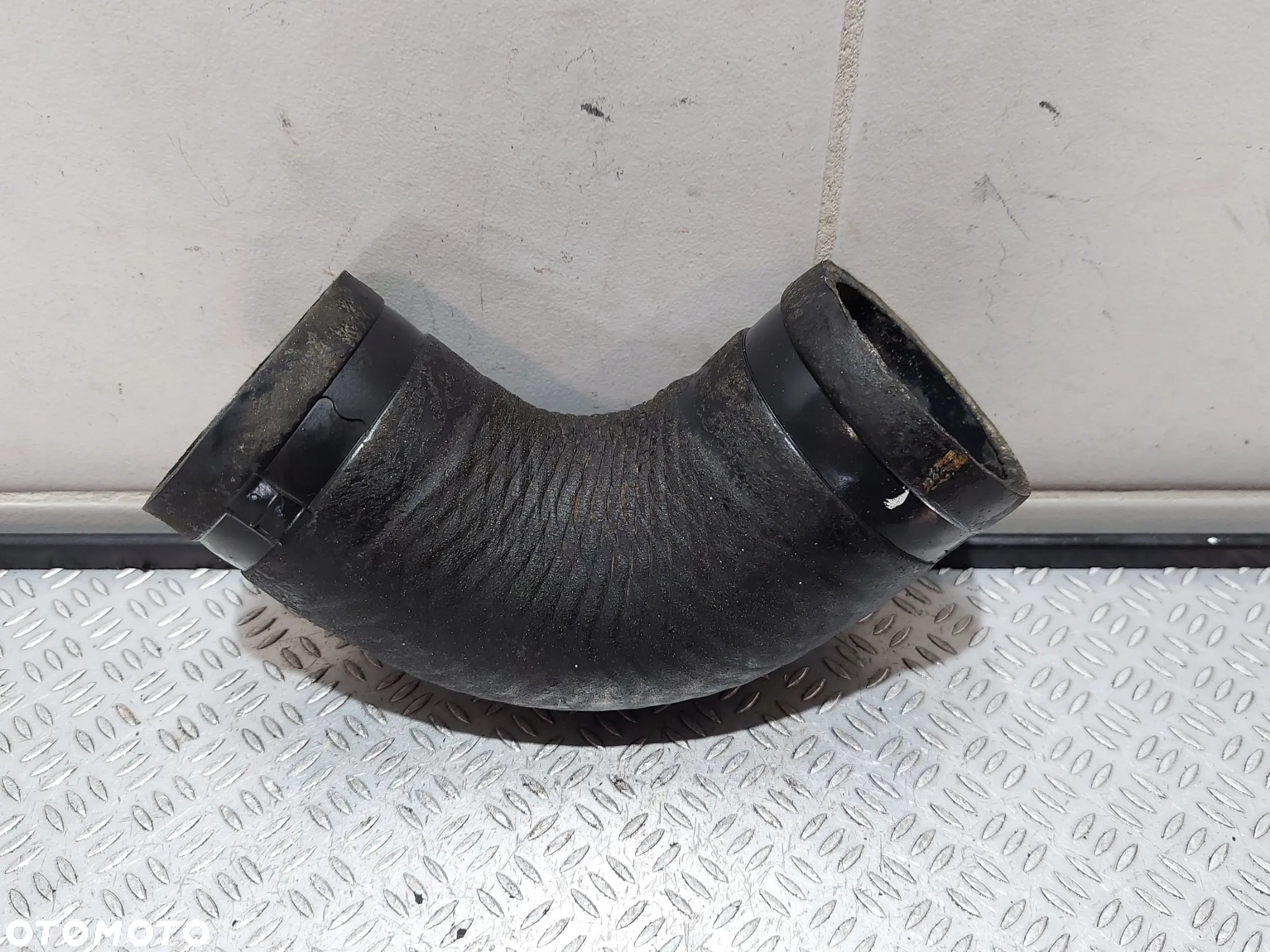 RURA PRZEWÓD POWIETRZA TOYOTA DYNA R2008 3,0 DISEL - 2