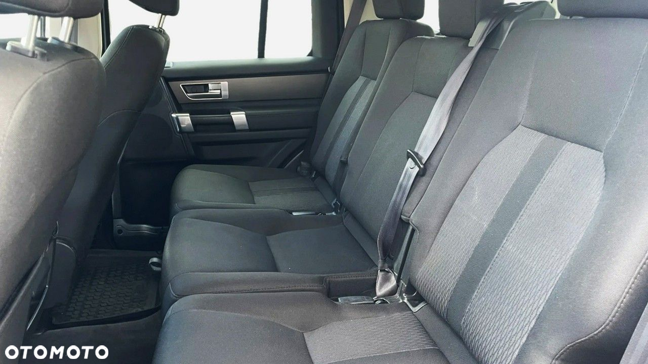 Land Rover Discovery IV 3.0 SD V6 HSE - 9