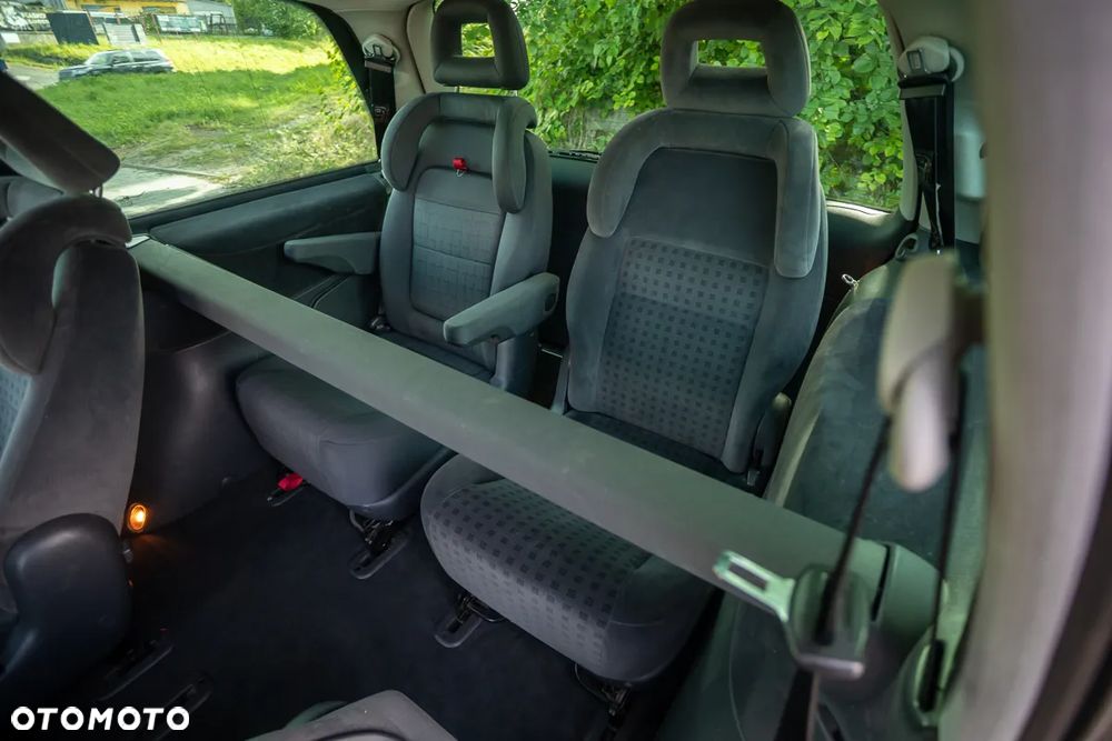 Volkswagen Sharan 1.9 TDI - 16