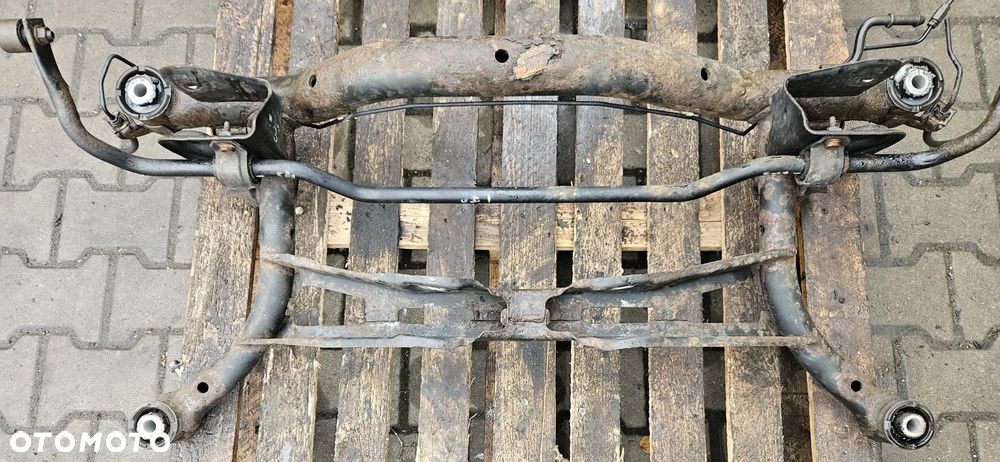 VW Passat B6 wózek kołyska belka zawieszenia tył tylne - 1