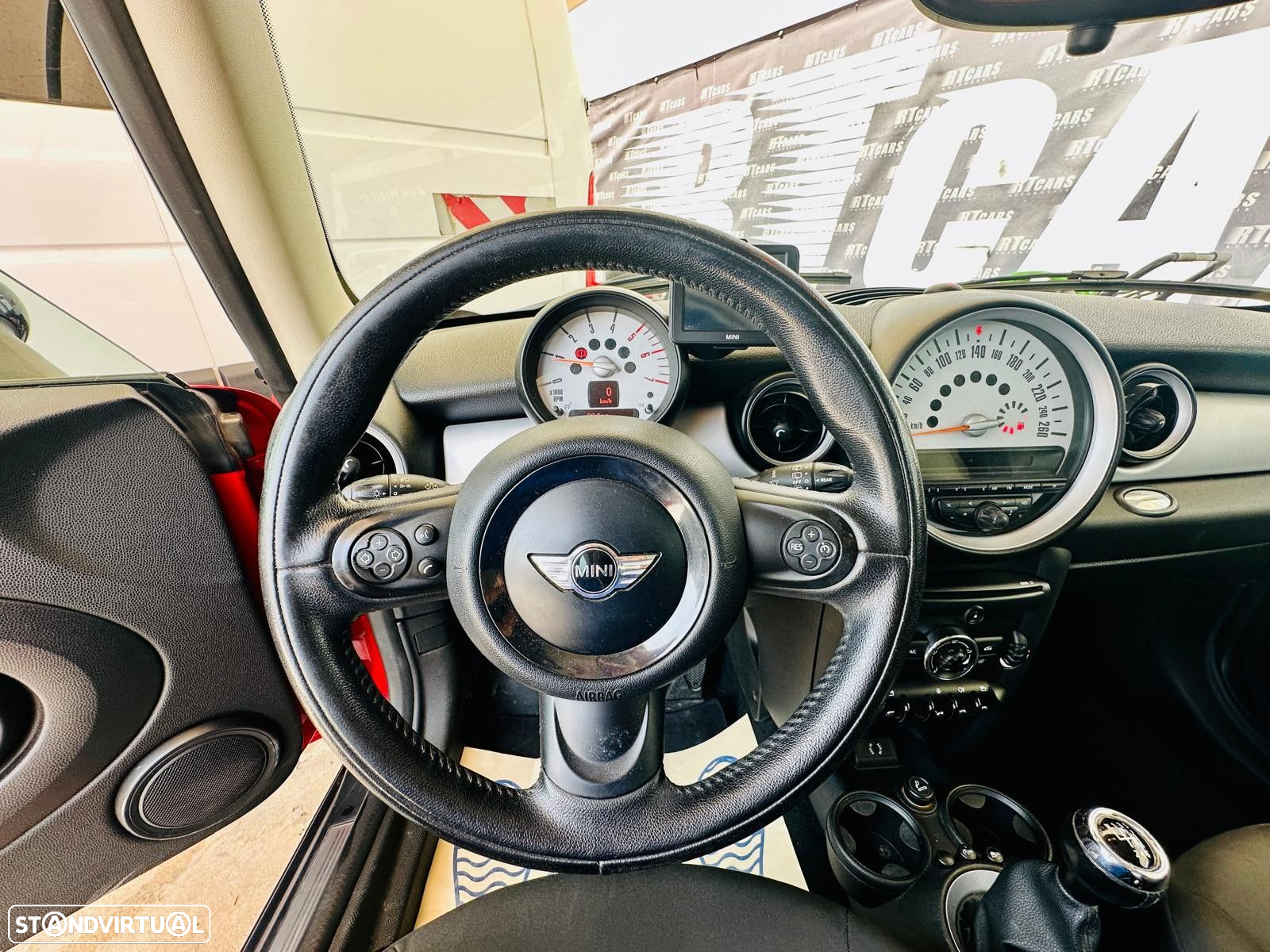 MINI 3 Portas Cooper D - 13