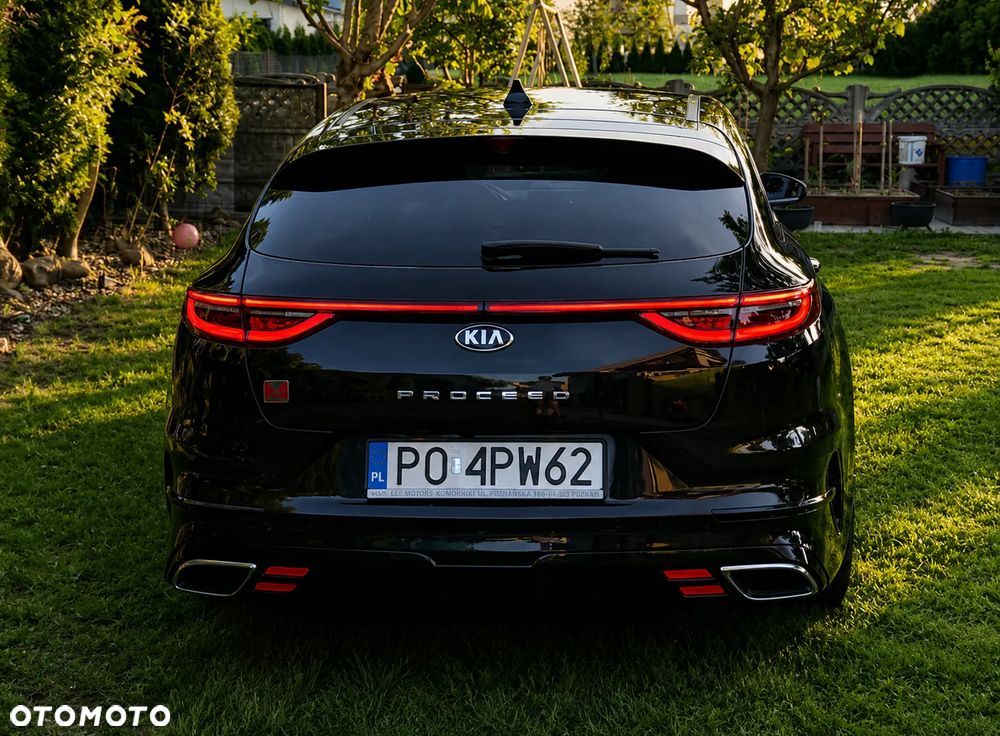 Kia ProCeed - 4