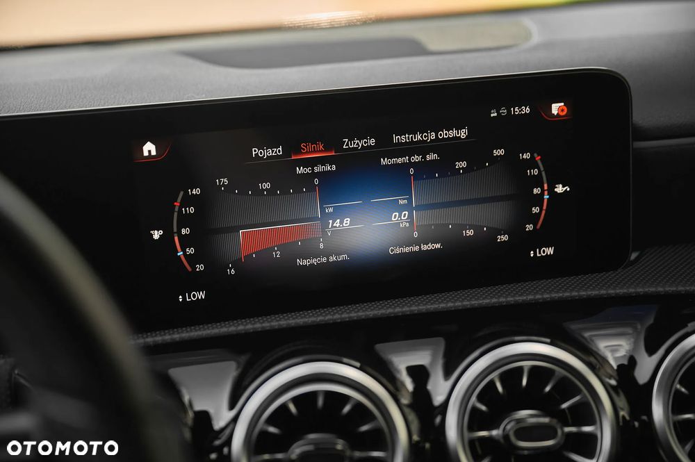 Mercedes-Benz Klasa A 220 d AMG Line 8G-DCT - 36